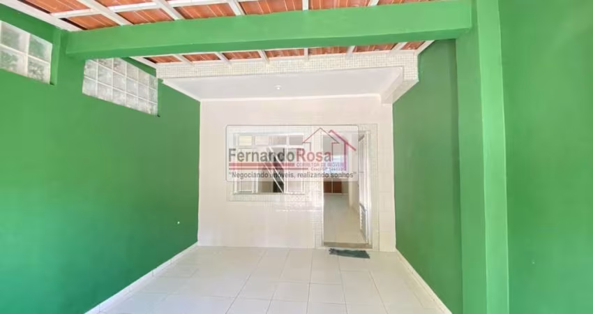 Sobrado para Venda em São Sebastião, São Francisco da Praia, 2 dormitórios, 1 suíte, 2 banheiros, 1 vaga