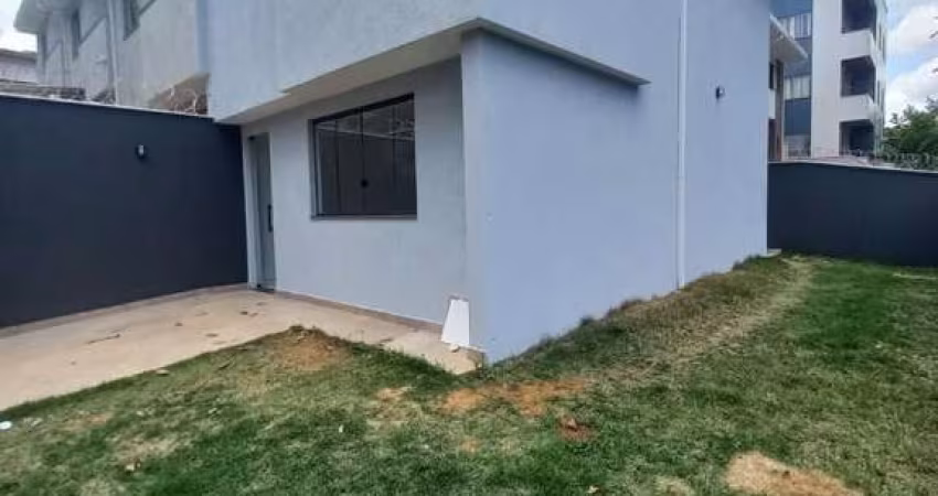 Casa Geminada com entrada Individual no bairro Itapoa em Belo Horizonte