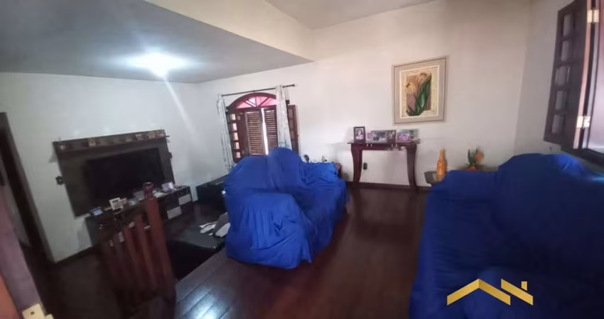 Casa Padrão  com Lote 295m2