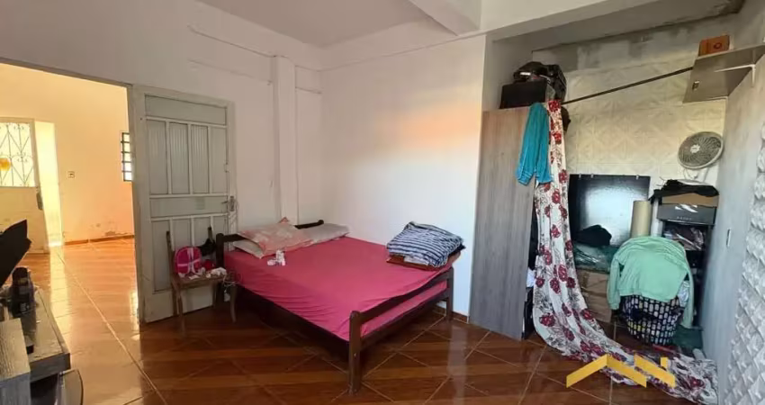 Casa com 2 quartos à venda no Monte Carlo, Santa Luzia 