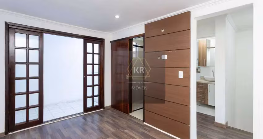 Sobrado à venda por R$ 410.000 - Xaxim