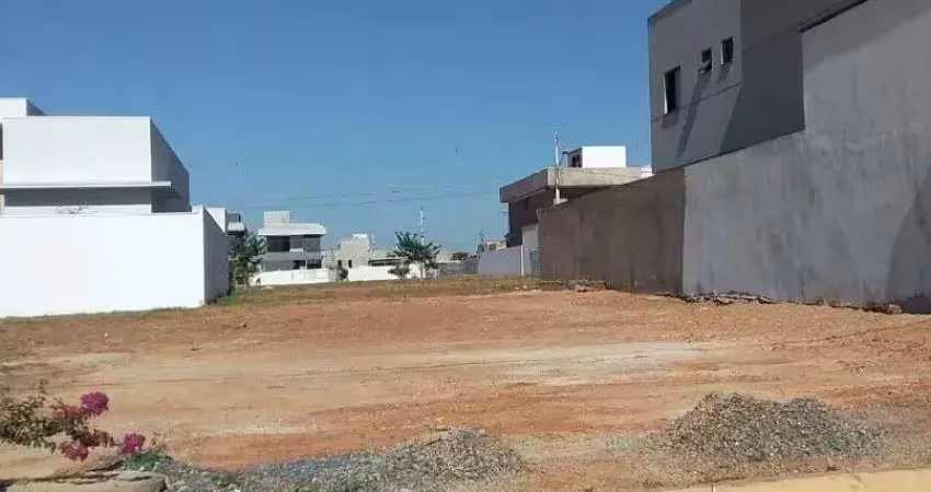 Terreno à venda na Alameda Cuiabá, 31, Morada dos Nobres, Cuiabá