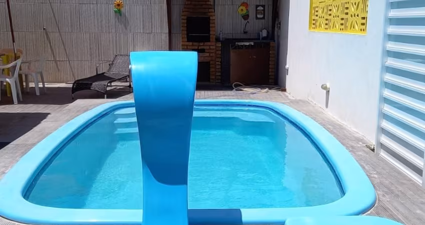 Casa em Tamandaré/Carneiros c/4 quartos, sendo 1 suíte, com piscina e churrasqueira por temporada