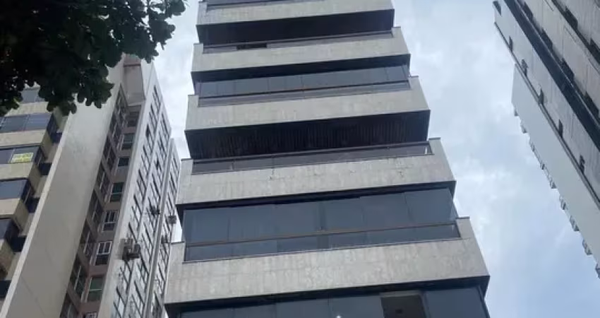 Apartamento 04 qts - Av. Boa Viagem - 230m²
