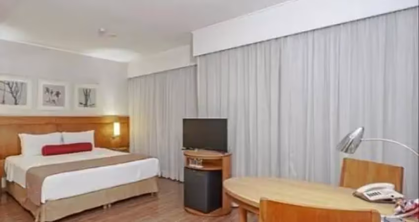 FLAT EM MOEMA COM 1 DORMITÓRIO E 1 VAGA.