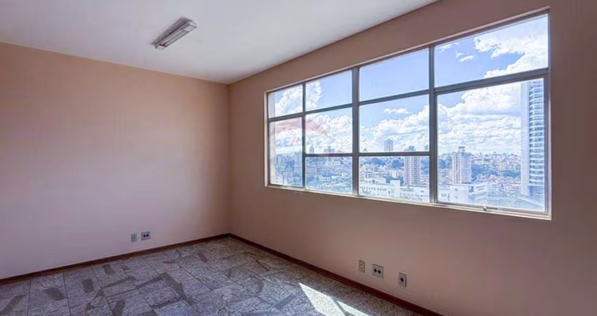 Sala Comercial – 30m², vista panorâmica e localização estratégica!