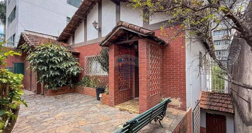 Casa com potencial para investimento no sion em belo horizonte / mg
