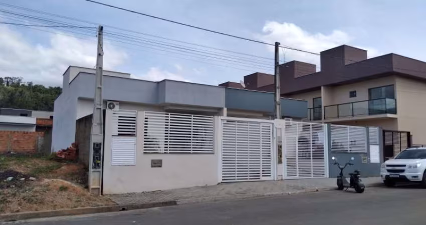 Casa com 2 quartos à venda no Jaraguá 99, Jaraguá do Sul 