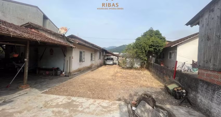 Terreno bairro Barra do Rio Cerro