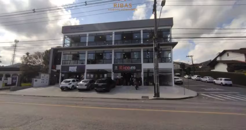 Sala comercial nova para locação no bairro amizade em jaraguá do sul