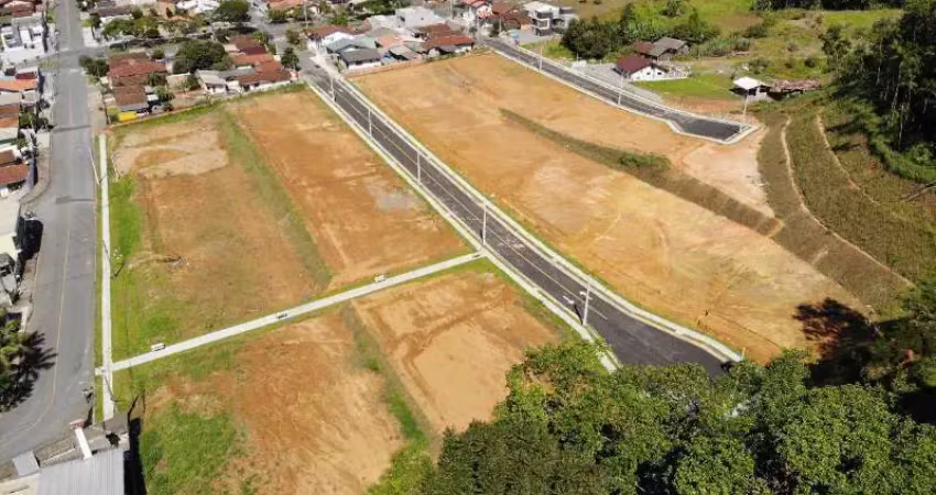 Terreno em condomínio fechado à venda no Tifa Martins, Jaraguá do Sul 