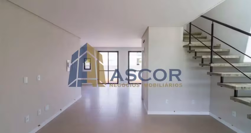 Casa com 3 quartos para alugar na Rua Cambuí, --, Alto Ribeirão Leste, Florianópolis