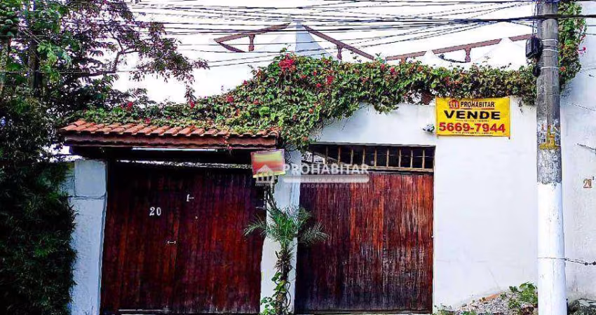 Sobrado à venda no Jardim Kika