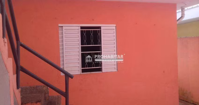 Vendo ótima casa na região do Jardim Cliper com 2 quartos, sala, cozinha, banheiro, 1 vaga de garagem, quintal e edícula com banheiro