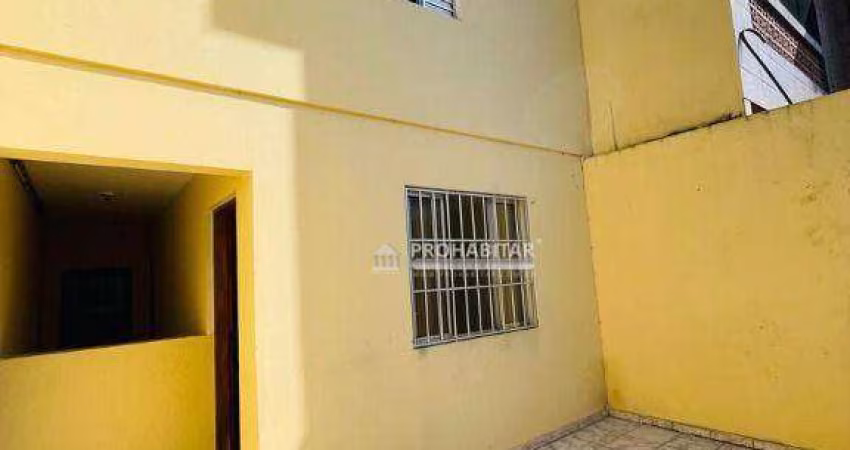 Sobrado com casa para renda, 110m² área construída!