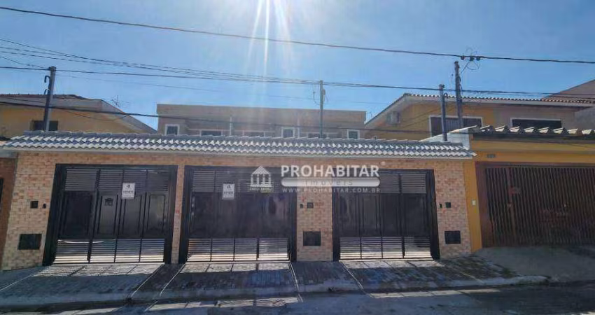 Vendo Ótimo sobrado novo com 3 dormitórios sendo 3 suítes, lavabo, quintal com churrasqueira,
