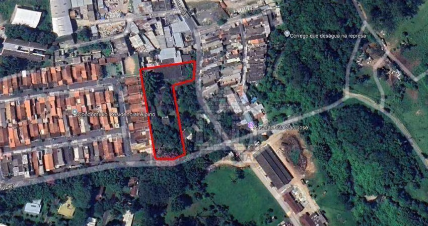 Área à venda no Jardim Floresta