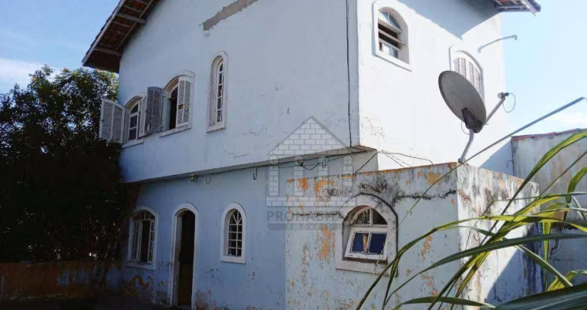 Sobrado com 3 dormitórios à venda, 231 m² na Terceira Divisão de Interlagos