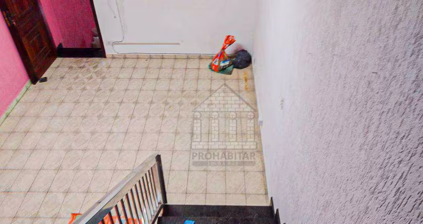 Sobrado com 3 quartos para alugar no Parque Brasil