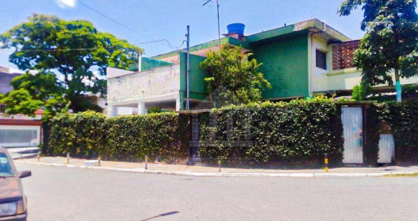 Casa com 7 dormitórios à venda no Jardim Edith
