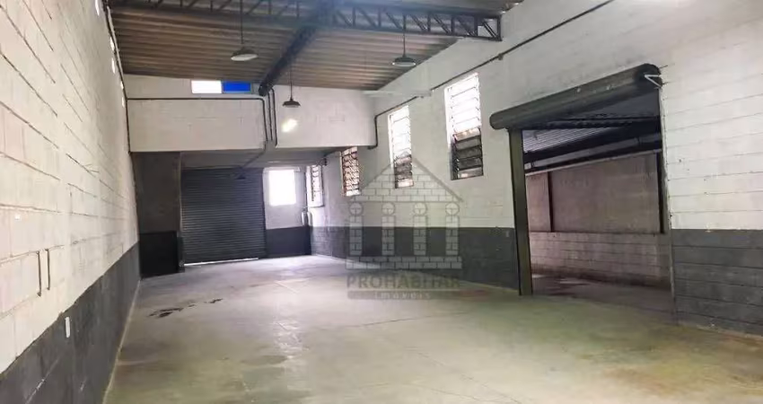 Barracão / Galpão / Depósito com 3 salas para alugar na Rua Nossa Senhora do Socorro, --, Socorro, São Paulo