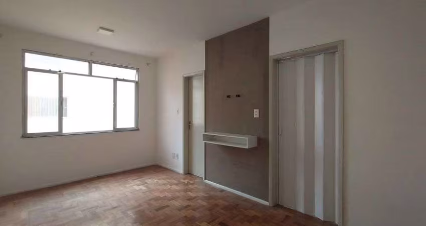 Apartamento com um quarto para venda no Centro de Juiz de Fora, MG
