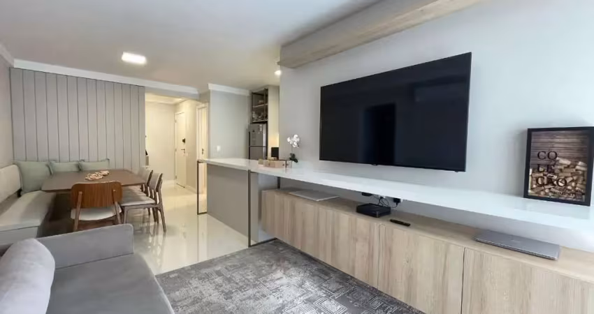 Apartamento com 3 quartos à venda na Rua Orlando Odilio Koerich, 156, Estreito, Florianópolis