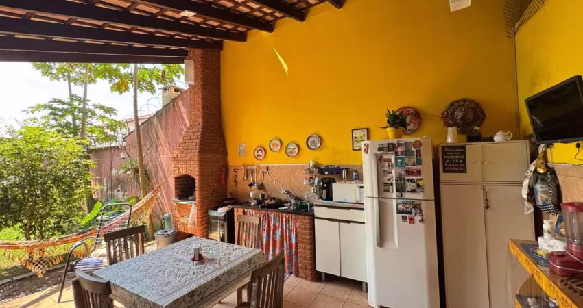Casa com 3 dormitórios, 157 m² - venda por R$ 750.000,00 ou aluguel por R$ 5.000,00/mês - Centro - Bertioga/SP