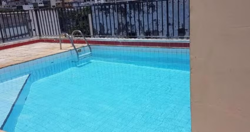 Alugo Studio em Ondina 1.600,00