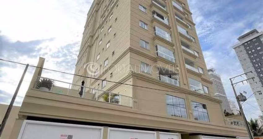 Residencial Chateau Saint Michel: Conforto e Sofisticação em Meia Praia - Apartamento com 3 Dormitórios e Área de Lazer Completa