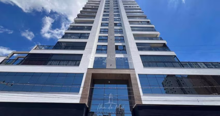 Luxo Mobiliado em Meia Praia: 2 Suítes com Vista Deslumbrante!