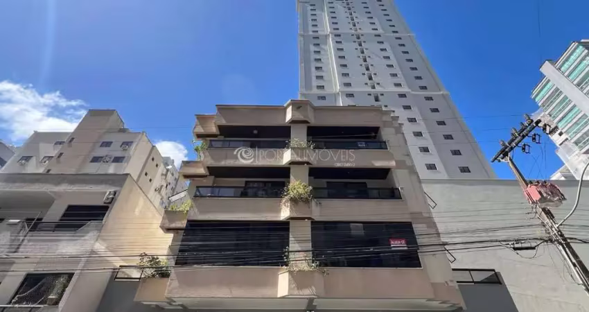 Apartamento Mobiliado com 2 Dormitórios em Meia Praia: Conforto e Praticidade no Residencial Marimbaus