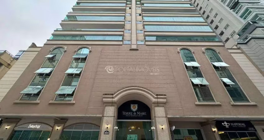 Experiência de luxo à beira-mar: apartamento de 3 suítes na torre di mare residencial em meia praia, itapema