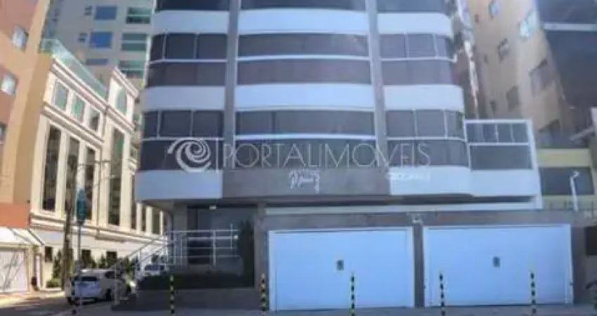 Apartamento frente mar, 04 suítes em meia praia, itapema/sc