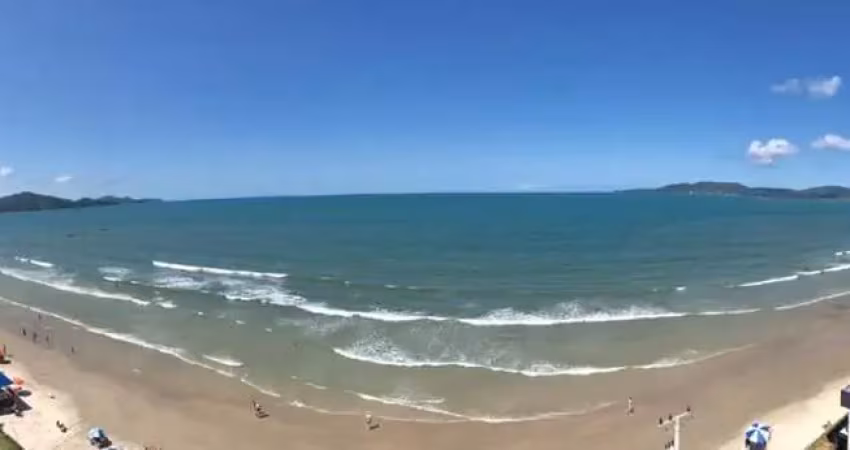 Apartamento frente mar, 04 suítes em meia praia, itapema/sc
