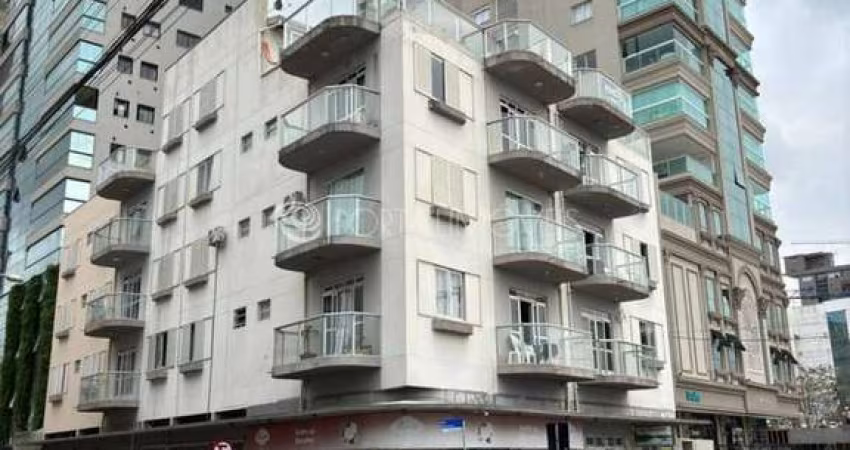 Cobertura Duplex Frente Mar em Porto Belo: 3 Dormitórios e Espaço Gourmet