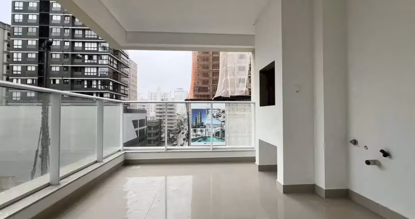 Frente 2ª avenida com ótima posição solar - meia praia