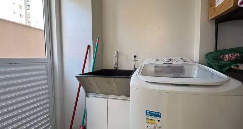 Conforto e praticidade: apartamento mobiliado com 2 suítes em meia praia - sol nascente