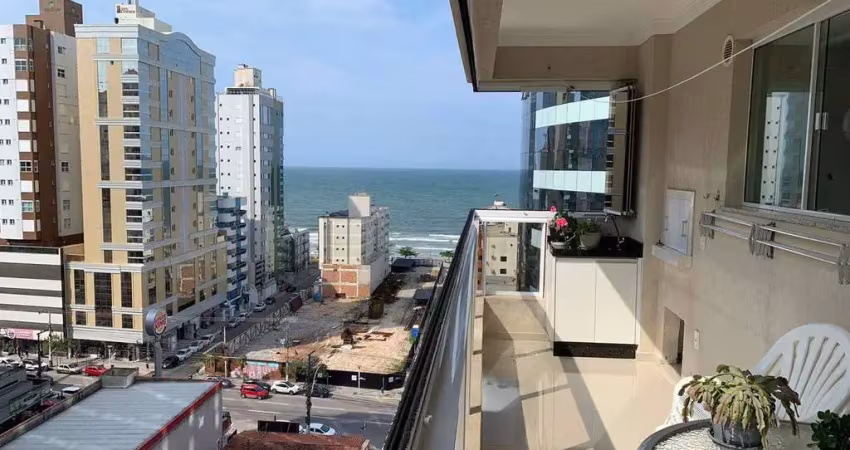 The royal palace residence: elegante apartamento com 3 suítes e vista para o mar em meia praia