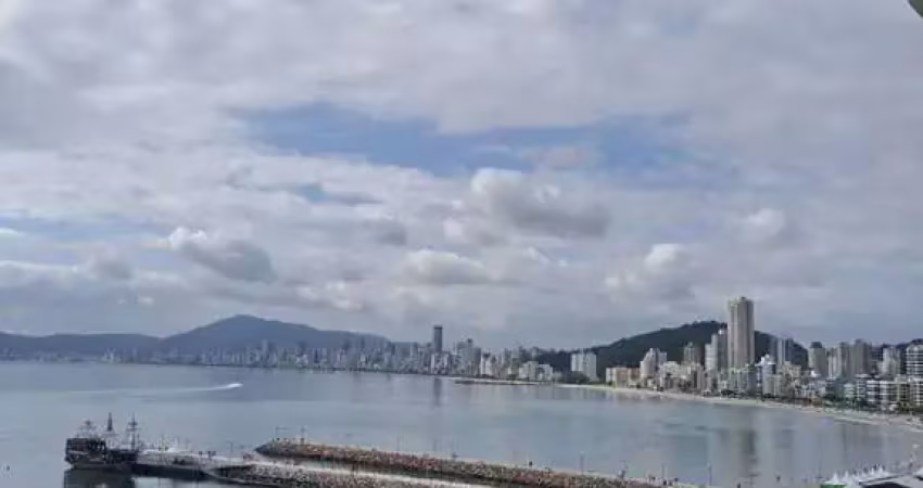 Apartamento com 4 quartos à venda na Rua 115, 760, Centro, Itapema