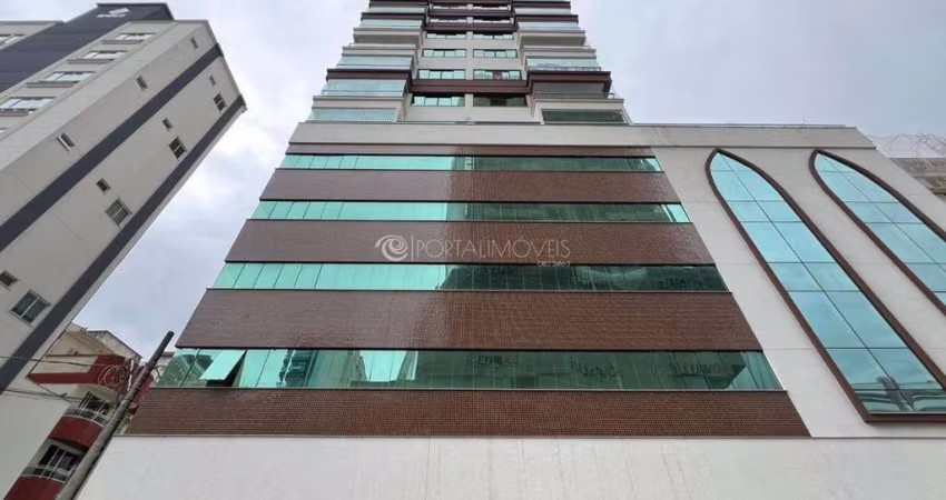 Apartamento Mobiliado e Decorado no Saint Patrick Residence – Oportunidade de Luxo em Meia Praia, Itapema