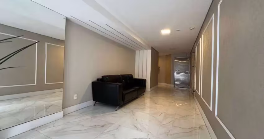 Amplo apto mobiliado a poucos metros do mar – 3 dorms e sacada gourmet no boulevard beach