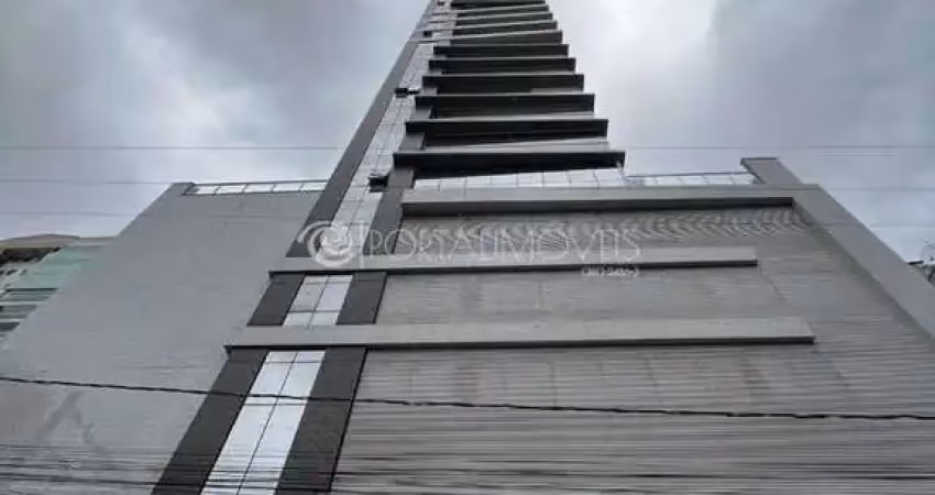 Alto padrão mobiliado com vista mar – 4 suítes e 3 vagas no vision tower, meia praia