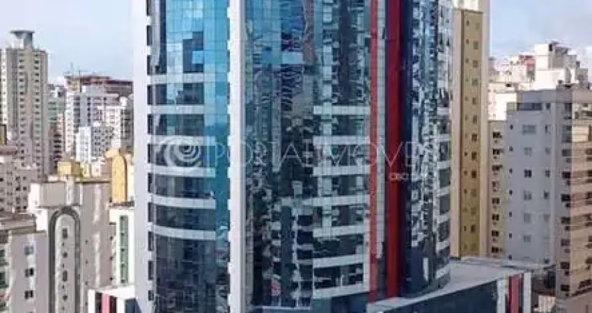 Cobertura linear luxuosa 1 andar abaixo do topo – 4 suítes, vista panorâmica e 3 vagas
