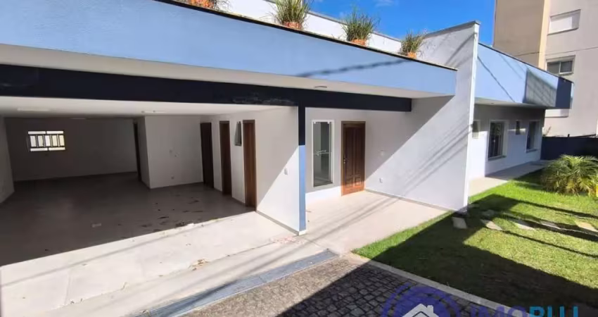 Casa comercial com 3 salas à venda no Centro, Blumenau 