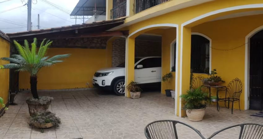 Casa com 3 quartos com 2 suítes em Vila Nova, em Campo Grande.