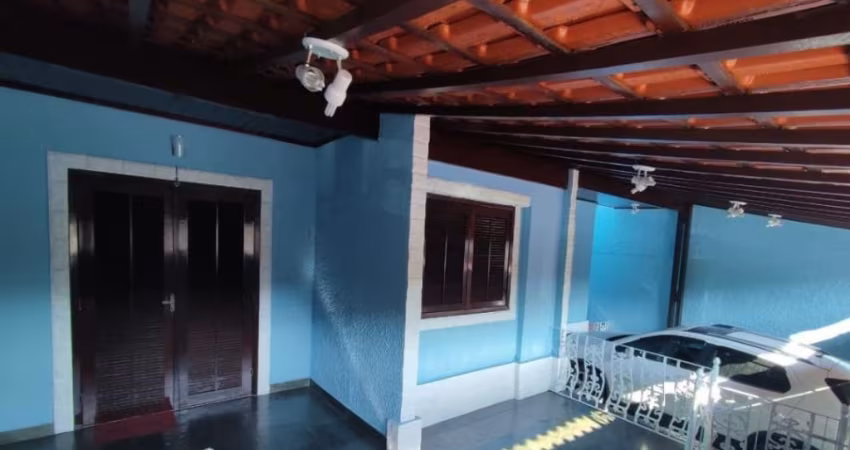 Casa Linear com 2 dormitórios,  em Campo Grande.