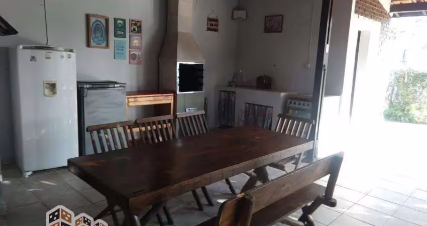Casa à venda no Martim de Sá, Caraguatatuba 