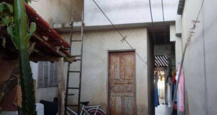 Casa com 2 quartos à venda na Rua Joaquim Aurélio Nabuco de Araújo, Perequê Mirim, Caraguatatuba