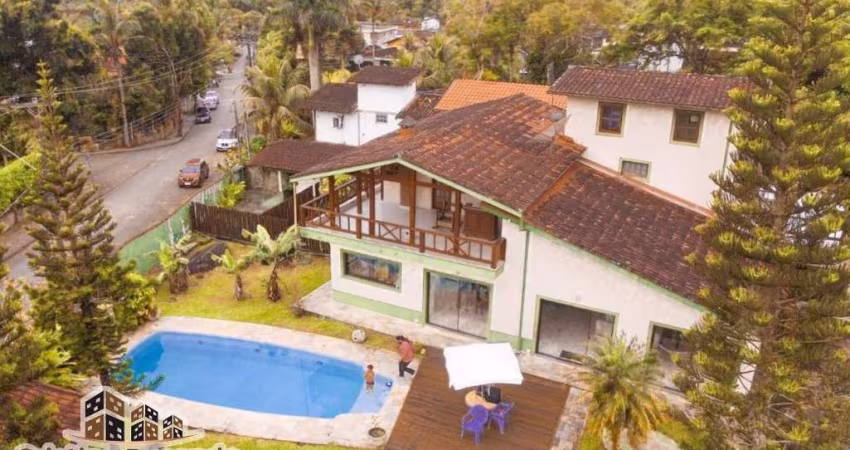 Casa com 4 quartos à venda no Água Branca, Ilhabela 